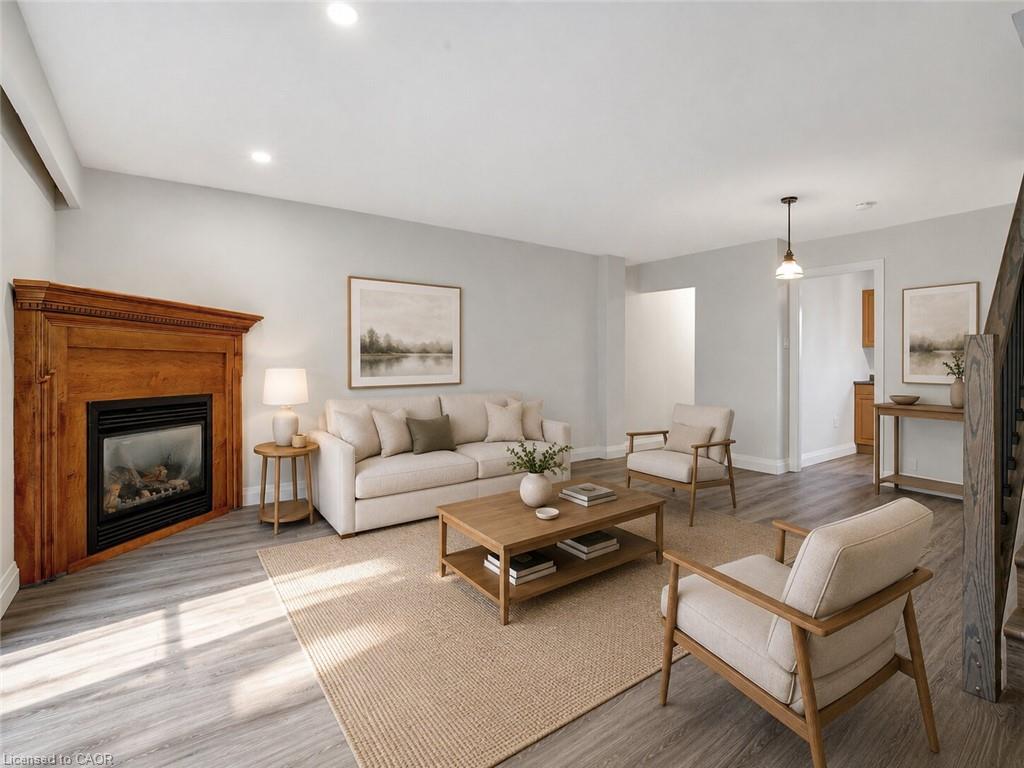 Unit 25 - 162 Jansen Avenue, Kitchener 2
