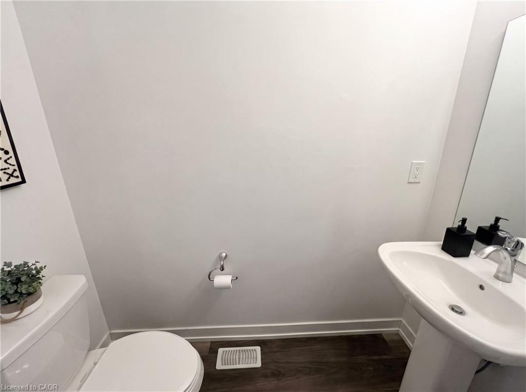 Unit 18 - 350 River Road, Cambridge 4