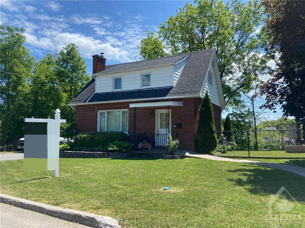 29 ARTHUR Avenue, Renfrew, Ontario K7V3S1 Sold History HouseSigma