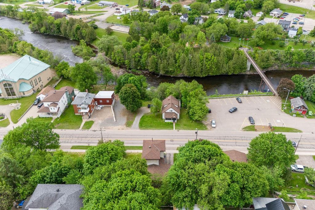 29 BONNECHERE Street E, Eganville, Ontario K0J1T0 For Sale HouseSigma