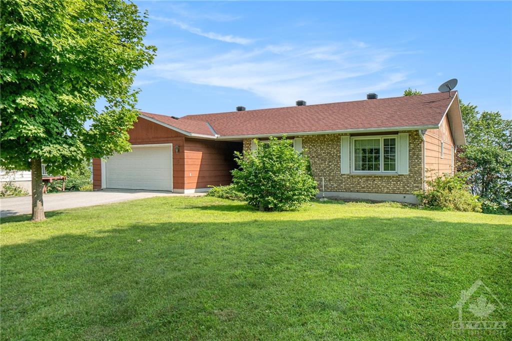 5 ROBINSON Street, Mcnab/Braeside Twp, Ontario K7S3M4 Listing History