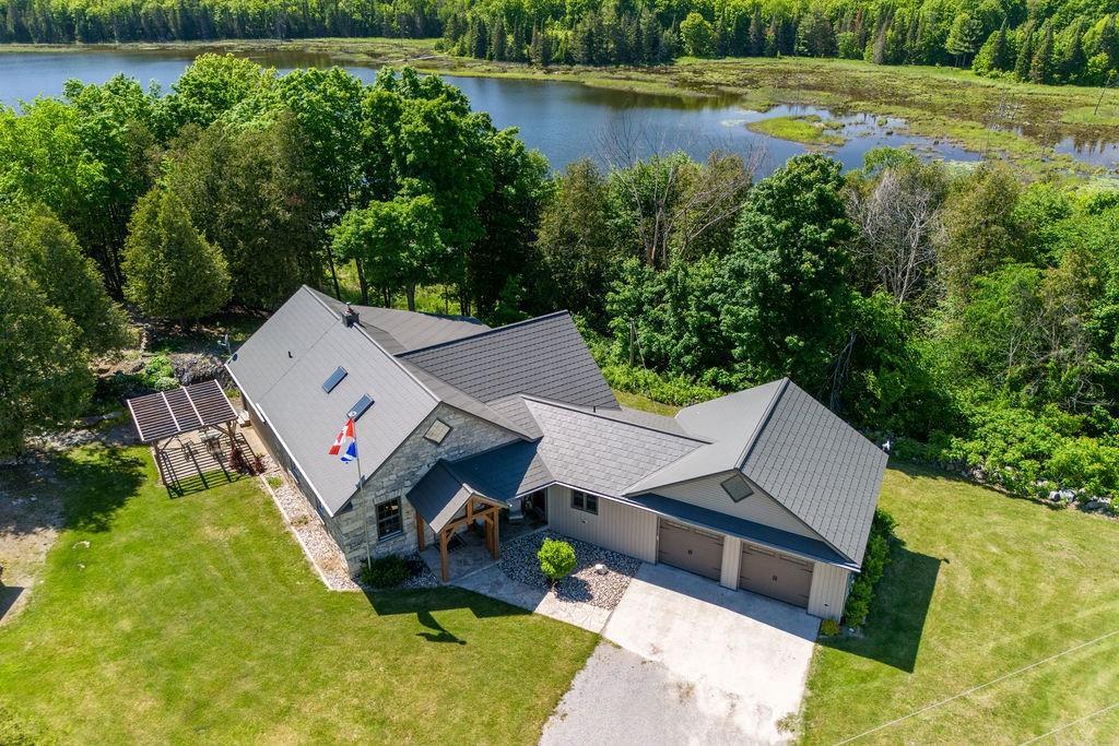 987 GRANTS SETTLEMENT Road, Foresters Falls, Ontario K0J1V0 For Sale