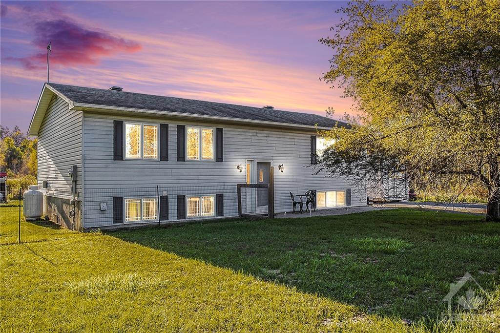 3406 CHAMPLAIN Street, Bourget, Ontario K0A2A0 For Sale HouseSigma