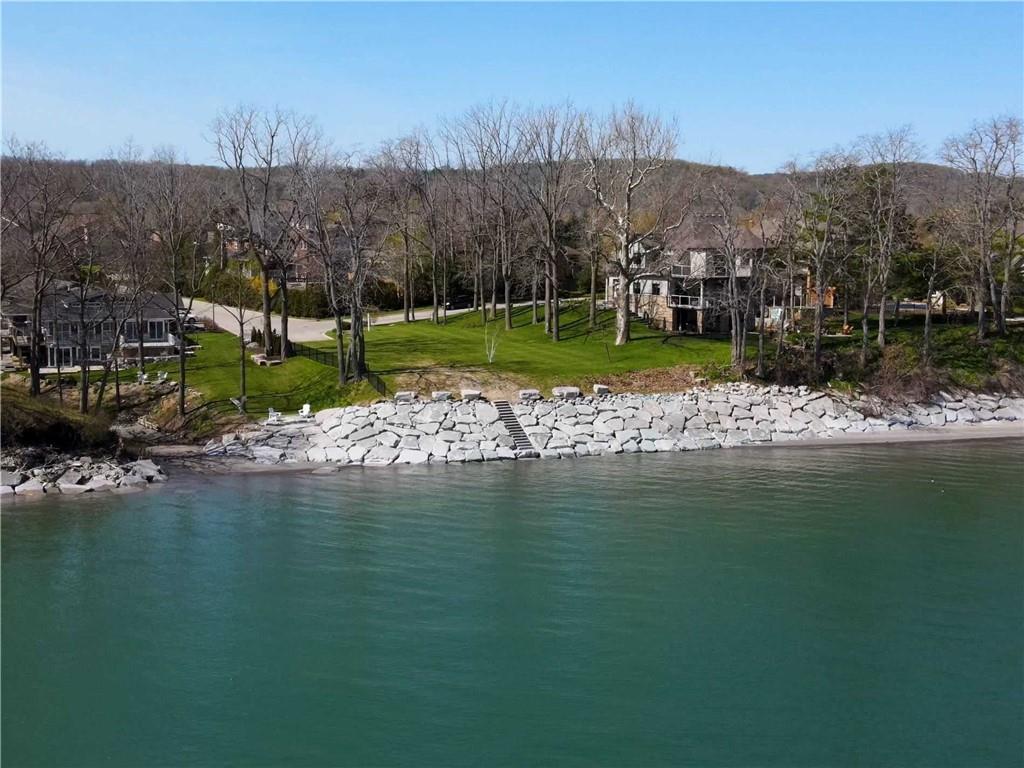 3 143 Lake Street, Grimsby, ON Residential, Freehold Sold price HouseSigma